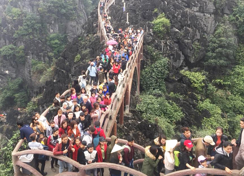 Bộ[-]Văn[-]hóa[-]yêu[-]cầu[-]phá[-]dỡ[-]công[-]trình[-]Tràng[-]An[-]cổ